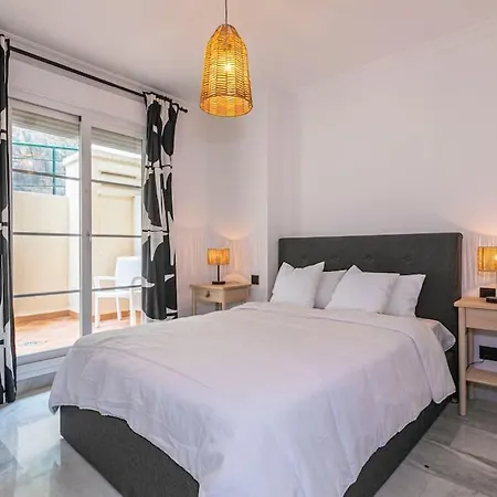Spacious Duplex Steps To Puerto Banus Apartment