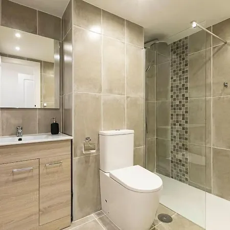 Spacious Duplex Steps To Puerto Banus * Marbella